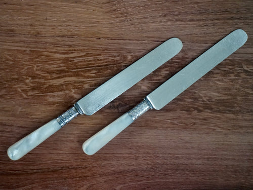 Duhme Mother of Pearl Knife Pair