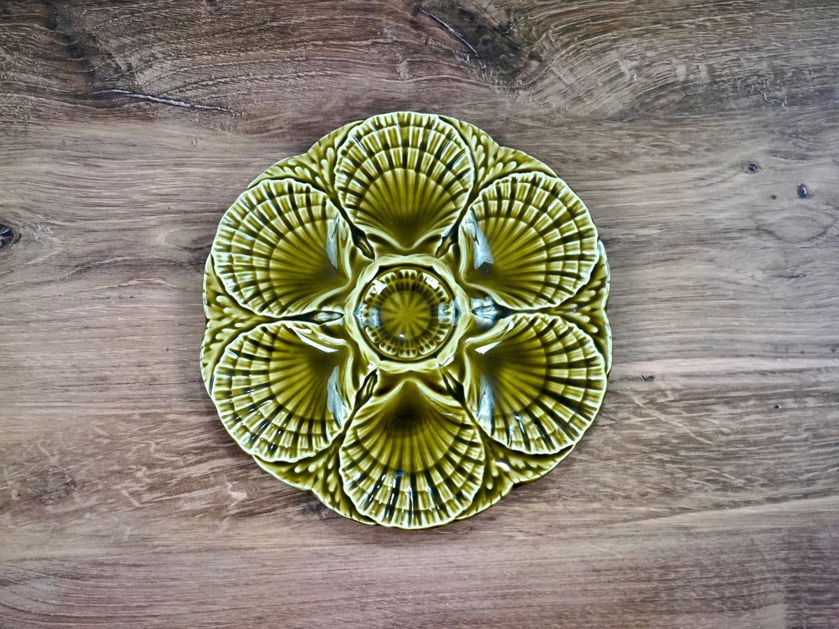Barbotine Oyster Plate